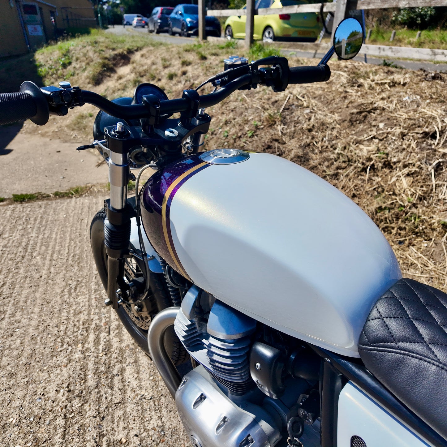 Royal Enfield Interceptor Brat